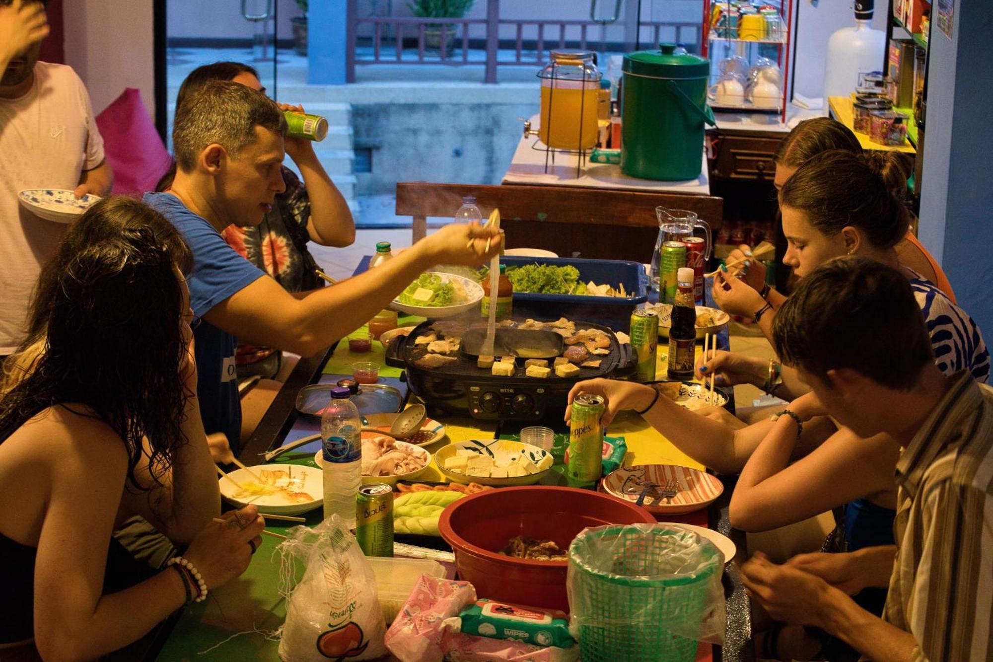 The Funky Monkey Hostel - 18 To 40 Years Old Only Haad Rin Eksteriør bilde