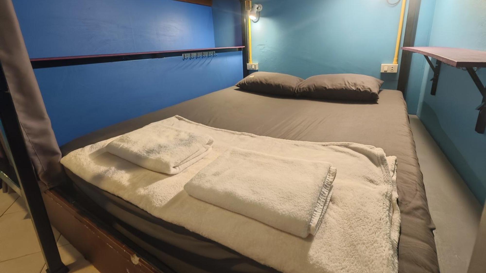 The Funky Monkey Hostel - 18 To 40 Years Old Only Haad Rin Eksteriør bilde