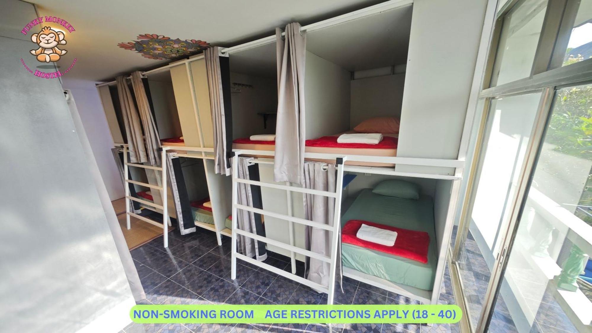The Funky Monkey Hostel - 18 To 40 Years Old Only Haad Rin Eksteriør bilde